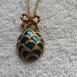 Egg Pendant. This is a half egg, not a full egg. Item #1894